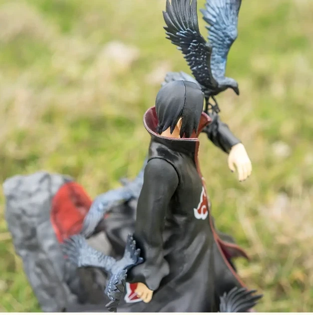 Большая фигурка Uchiha Itachi 29 см с воронами статуэтка Итачи Учиха из аниме Наруто на подставке из ПВХ пластика - изображение 5