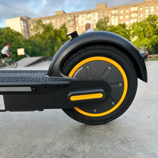 Электросамокат Kugoo G30 Pro Max 600W 18Ah (Модель 2026) с передним амортизатором — Черный |Круиз-контроль, До 45 км хода, нагрузка 140 кг - Фото 3 Электросамокат Kugoo G30 Pro Max 600W 18Ah (Модель 2026) с передним амортизатором — Черный |Круиз-контроль, До 45 км хода, нагрузка 140 кг - изображение 3