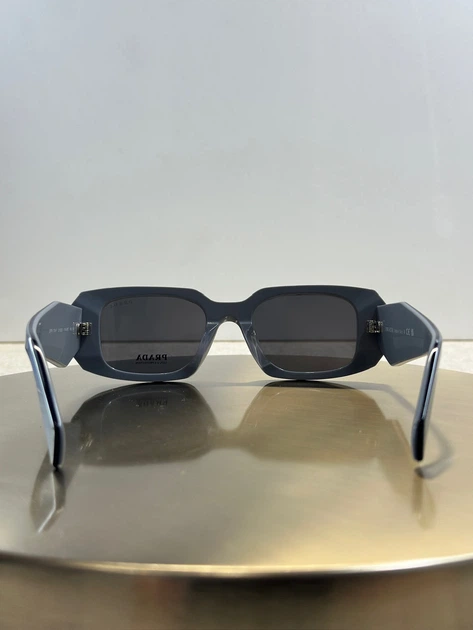 Солнцезащитные очки Prada Symbole SPR 17W-F 11N-09T Tortoise/Grey - Фото 3 Солнцезащитные очки Prada Symbole SPR 17W-F 11N-09T Tortoise/Grey - изображение 3
