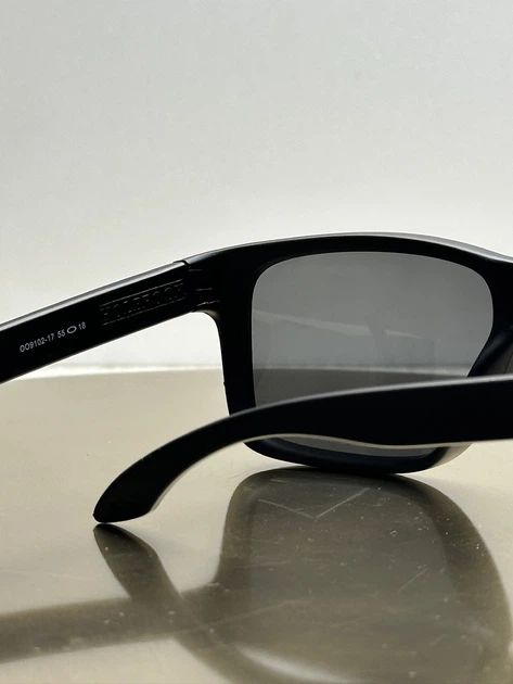 Сонцезахисні окуляри Oakley Holbrook OO9102-F5 Matte Black/Prizm Grey - Фото 6 Сонцезахисні окуляри Oakley Holbrook OO9102-F5 Matte Black/Prizm Grey - зображення 6