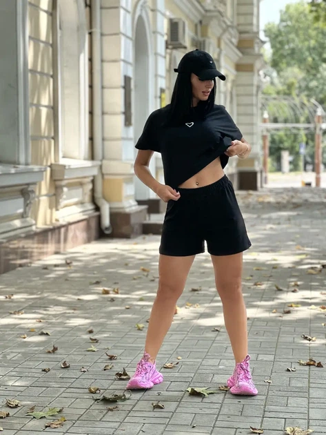 Жіночій літній трикотажний костюм футболка+шорти чорний 42-44 - зображення 3