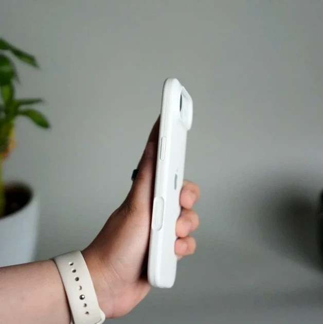 Чехол силиконовый Full Cover для iPhone 17 Air защита камеры белый - Фото 6 Чехол силиконовый Full Cover для iPhone 17 Air защита камеры белый - изображение 6