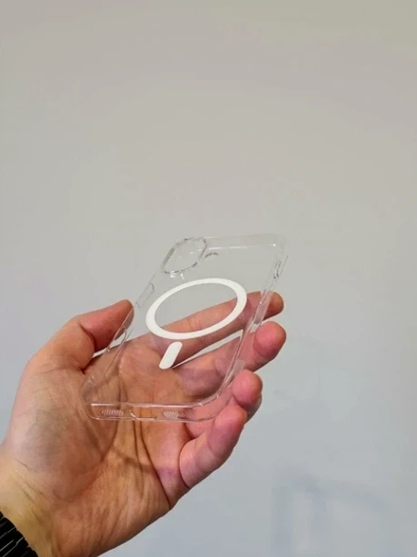 Прозорий силіконовий чохол Clear Case із MagSafe для iPhone 17 захист камери білий - зображення 3