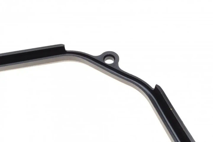Фільтр АКПП VW T4/T5 1.9TDI/2.0/2.4D/2.5TDi 90- (з прокладкою на 5 отворів) MAHLE HX147KIT - изображение 3