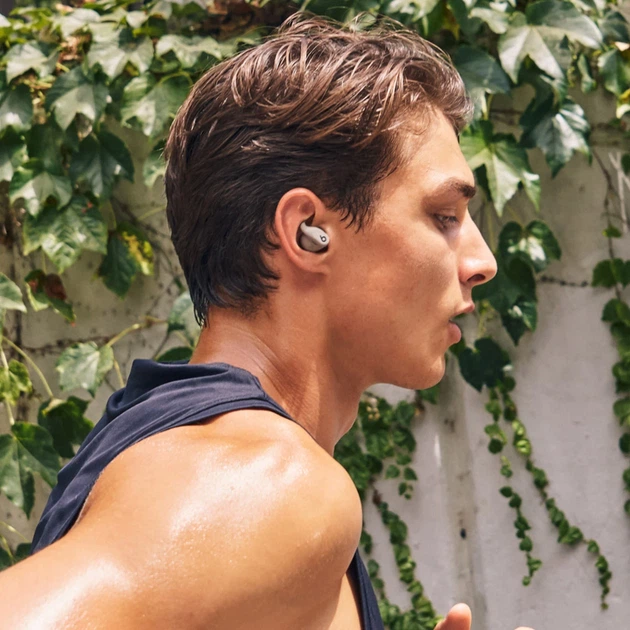 Навушники Beats by Dr. Dre Powerbeats Fit Gravel Gray (ME2K4) - Фото 6 Навушники Beats by Dr. Dre Powerbeats Fit Gravel Gray (ME2K4) - зображення 6