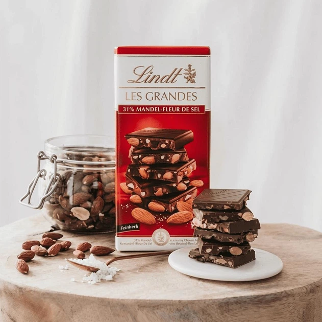 Шоколад Lindt Les Grandes Mandel-Fleur de Sel 150г - Фото 3 Шоколад Lindt Les Grandes Mandel-Fleur de Sel 150г - зображення 3