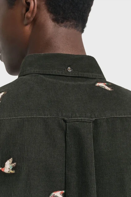 Чоловіча темно-зелена сорочка з візерунком EMBROIDERED Gant M 3250232 - Фото 6 Чоловіча темно-зелена сорочка з візерунком EMBROIDERED Gant M 3250232 - изображение 6