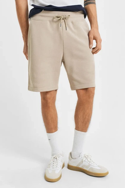 Чоловічі бежеві шорти REG SHIELD SWEAT SHORTS Gant L 2009027 - Фото 1 Чоловічі бежеві шорти REG SHIELD SWEAT SHORTS Gant L 2009027 - изображение 1