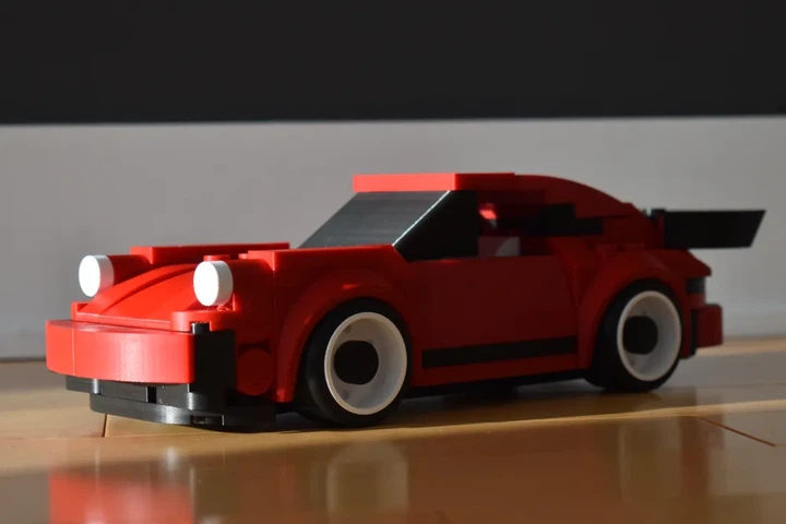 Колекційна модель автомобіля Porsche 911 в стилі конструктора Lego. Aivory - изображение 2
