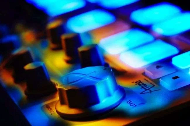 MIDI-клавіатура Arturia BEATSTEP - зображення 4