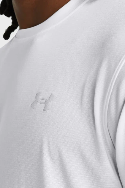 Чоловіча біла футболка UA LAUNCH SHORTSLEEVE Under Armour L 1382582-100 - Фото 3 Чоловіча біла футболка UA LAUNCH SHORTSLEEVE Under Armour L 1382582-100 - изображение 3