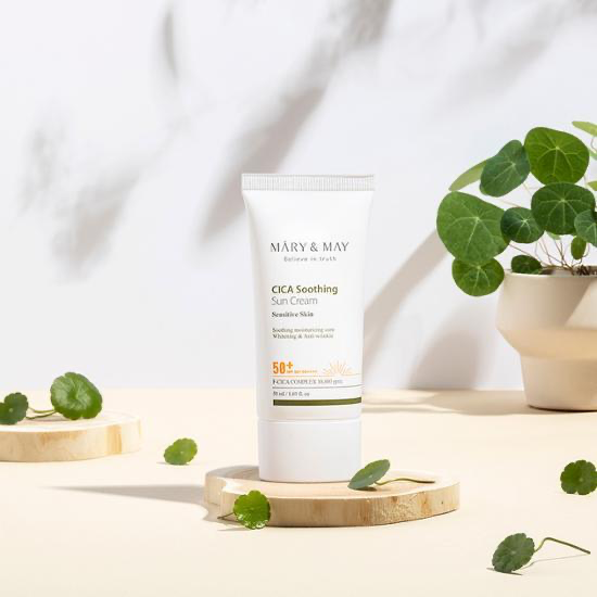 Успокаивающий солнцезащитный крем с центеллой Mary&May CICA Soothing Sun Cream SPF50+ PA++++ 12 мл - изображение 3