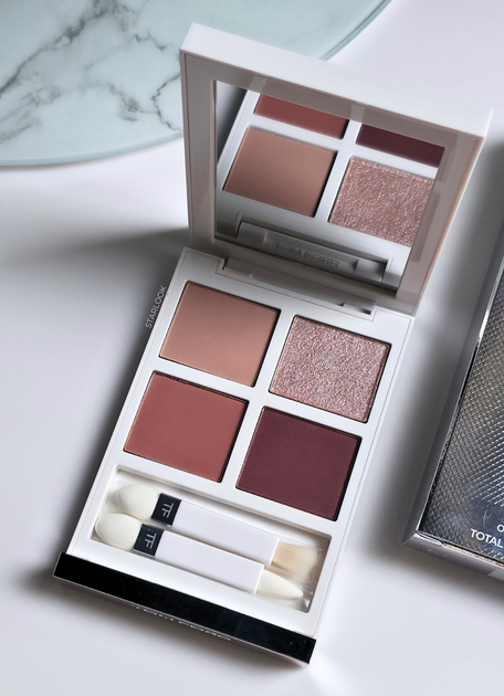 Тени для век Tom Ford Soleil Neige Eye Color Quad 01 Chalet Mink 6 г - Фото 9 Тени для век Tom Ford Soleil Neige Eye Color Quad 01 Chalet Mink 6 г - изображение 9