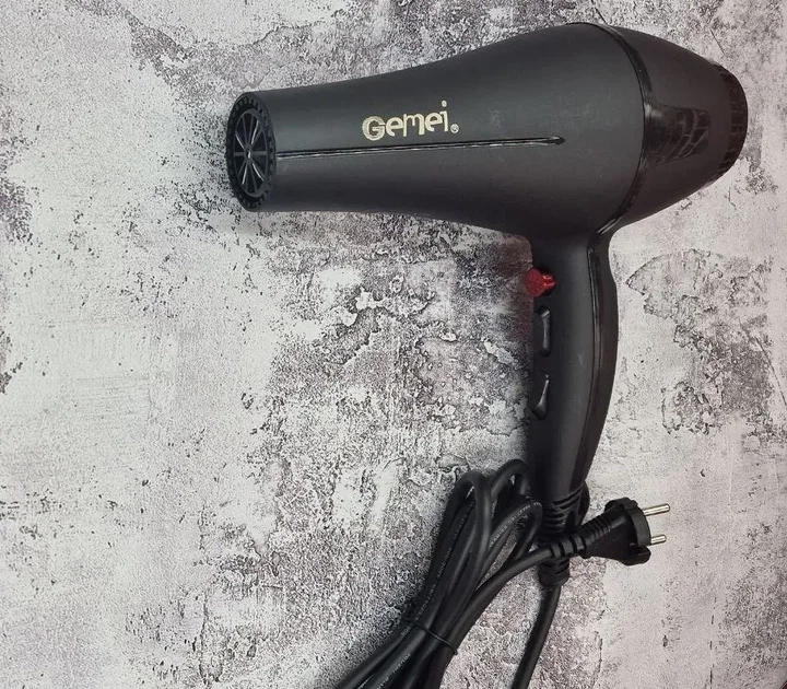 Потужний фен для волосся Gemei GM-1763 — 2400 Вт, 3 режими температури та знімний фільтр - зображення 5