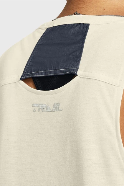 Майка жіноча бежева Launch Trail Tank Under Armour SM 1383362-273 - зображення 3