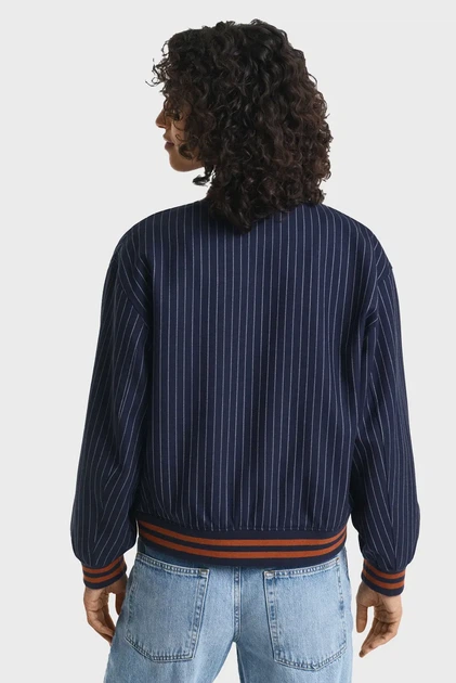 Жіночий темно-синій вовняний бомбер у смужку PINSTRIPE VARSITY Gant M 4700378 - Фото 3 Жіночий темно-синій вовняний бомбер у смужку PINSTRIPE VARSITY Gant M 4700378 - изображение 3