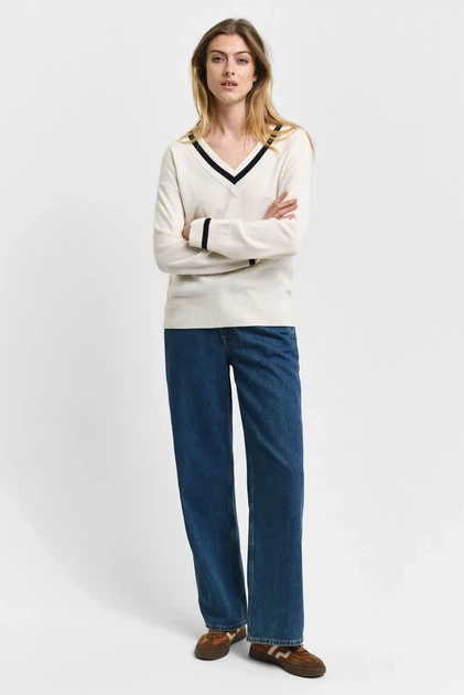 Жіночий білий вовняний пуловер SUPERFINE LAMBSWOOL CONT V-NECK Gant XS 4805265 - Фото 2 Жіночий білий вовняний пуловер SUPERFINE LAMBSWOOL CONT V-NECK Gant XS 4805265 - изображение 2