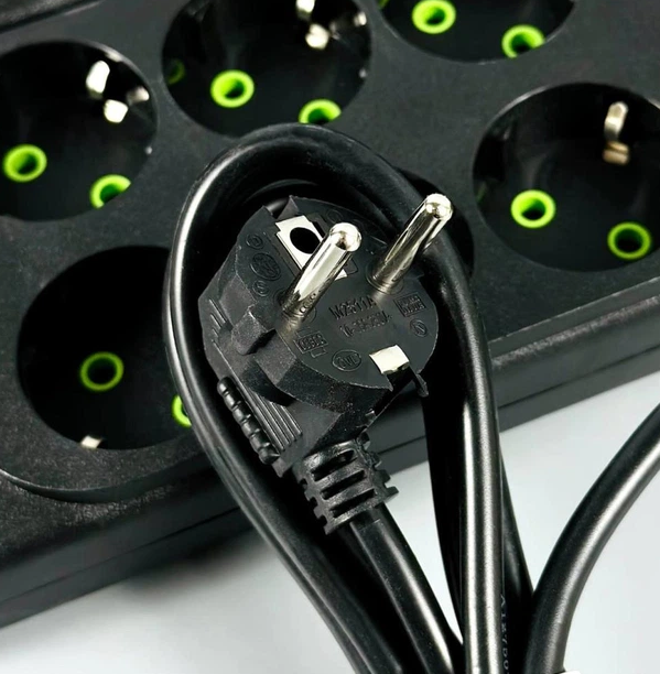 Удлинитель сетевой UA Power F33U, 6 розеток, 4USB, 2Type-C, 6 м, черный - Фото 2 Удлинитель сетевой UA Power F33U, 6 розеток, 4USB, 2Type-C, 6 м, черный - изображение 2