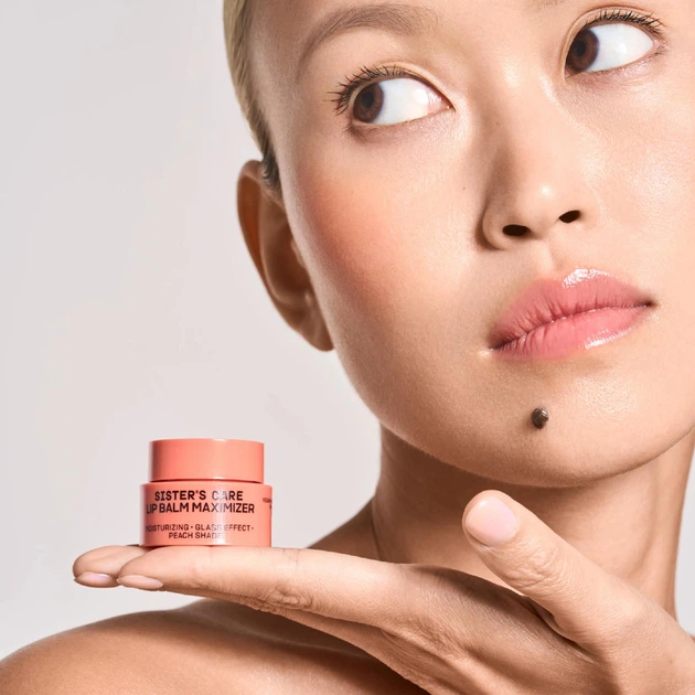 Зволожувальний бальзам для губ Sister's Aroma Sister's Care Lip Balm Maximizer Персиковий 4 г - зображення 3