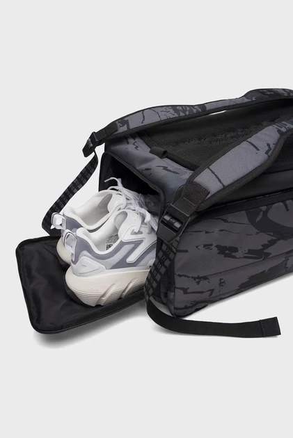 Чорний наплічник UA Contain Duo SM BP Duffle-BLK Under Armour OSFM 1381920-003 - зображення 4