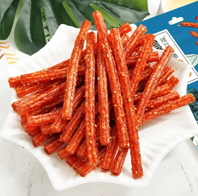 Снек латяо Lakexixi Temper Garlic Latiao Лейкексісі стіки соєвий снек часниково-гострий 26 г - зображення 4