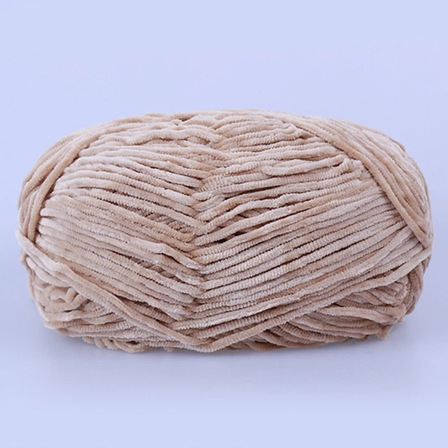YarnArt Velour, Светлый беж №843 - плюшевая пряжа ЯрнАрт Велюр 100 г / 170 м, 100% микрополиэстер, для джемперов, кардиганов, шапок и аксессуаров - изображение 3