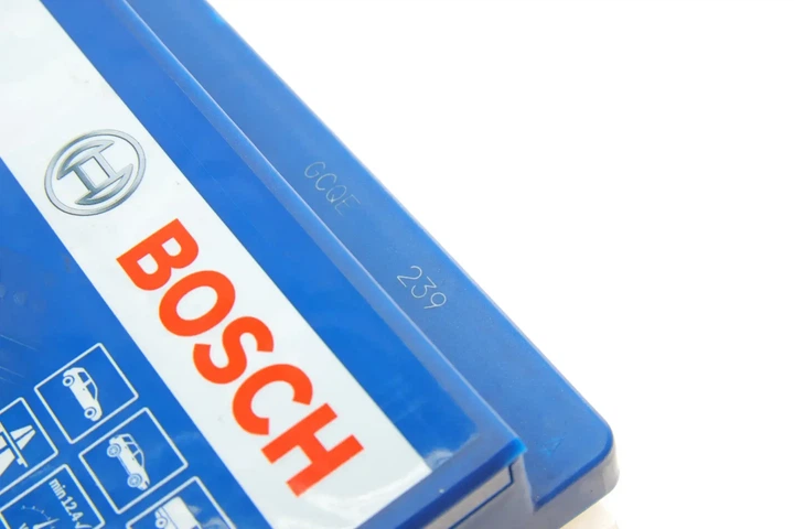 Акумулятор BOSCH 0092S40010 Ford KA, Galaxy; Volkswagen Jetta, Golf; Opel Zafira, Vectra, Astra, CORSA; Toyota Yaris; Suzuki SX4; Seat Ibiza; Audi 80; Hyundai Elantra; Renault Twingo, Clio 3361083E20000, 1072324, 1062547 - изображение 3