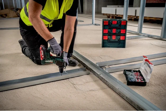 Аккумуляторный перфоратор Metabo BH 18 LTX BL 16 Set (691198000) - изображение 2