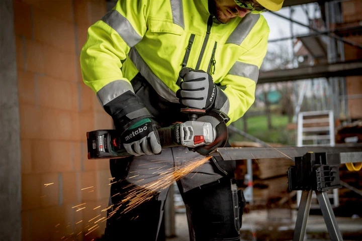 Аккумуляторная бесщеточная угловая шлифмашина Metabo WVB 18 LT BL 11-125 Quick 18V (613057850) - Фото 2 Аккумуляторная бесщеточная угловая шлифмашина Metabo WVB 18 LT BL 11-125 Quick 18V (613057850) - изображение 2