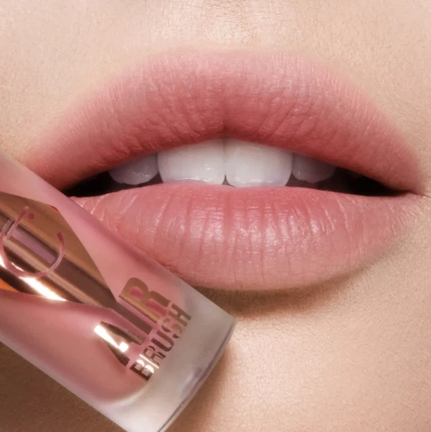 Матова рідка помада для губ Charlotte Tilbury Airbrush Flawless Lip Blur Відтінок Pillow Talk Blur - зображення 2