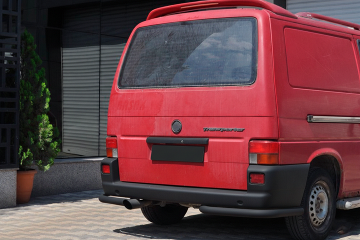 Задние уголки AK003 Черные (2 шт., нержавейка) для Volkswagen T4 Caravelle/Multivan 1990–2003 гг - изображение 2