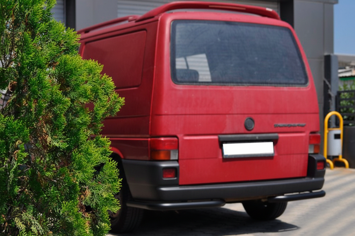 Задние уголки AK003 Черные (2 шт., нержавейка) для Volkswagen T4 Caravelle/Multivan 1990–2003 гг - изображение 3