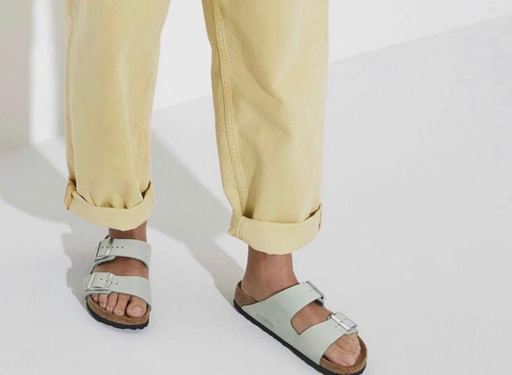 Жіночі шльопанці Біркеншток Birkenstock Arizona Matcha 1024056
