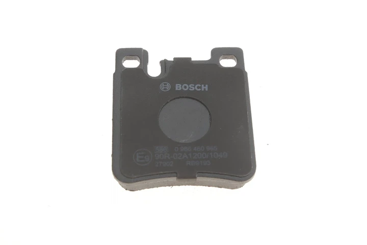 Колодки гальмові BOSCH 0986460965 Mercedes E-Class, C-Class, S-Class; Chrysler CROSSFIRE A44201620, A044201620, A0044209320 - зображення 2