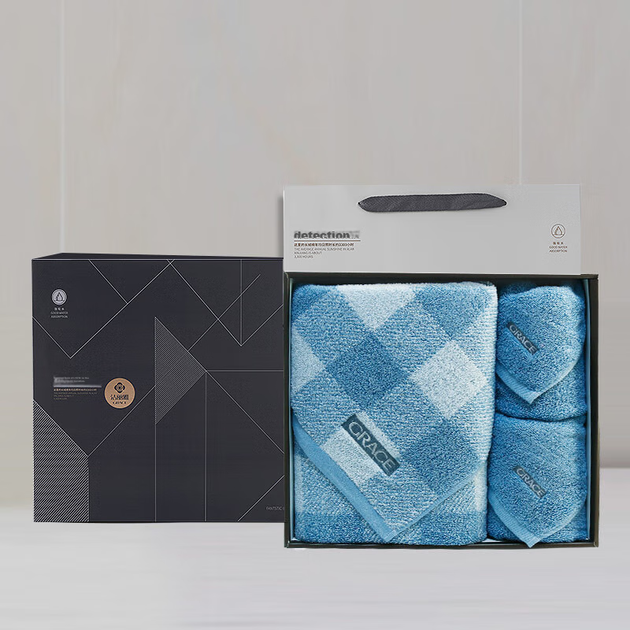 Набір із трьох рушників Grace Pure Cotton Towel and Bath Room Shoulders, абсорбуючий, унісекс, подарунковий набір для чоловіків та жінок, спортивний (з сумкою для перенесення в комплекті) - зображення 3