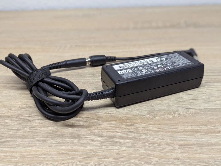HP Blue Pin 65W 4.5*3.0 з переходником - Б/У - изображение 7