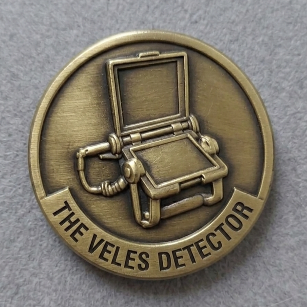 Значок «The Veles Detector» — Бронзовий Детектор Велес (S.T.A.L.K.E.R. style) 58 мм - Фото 1 Значок «The Veles Detector» — Бронзовий Детектор Велес (S.T.A.L.K.E.R. style) 58 мм - изображение 1