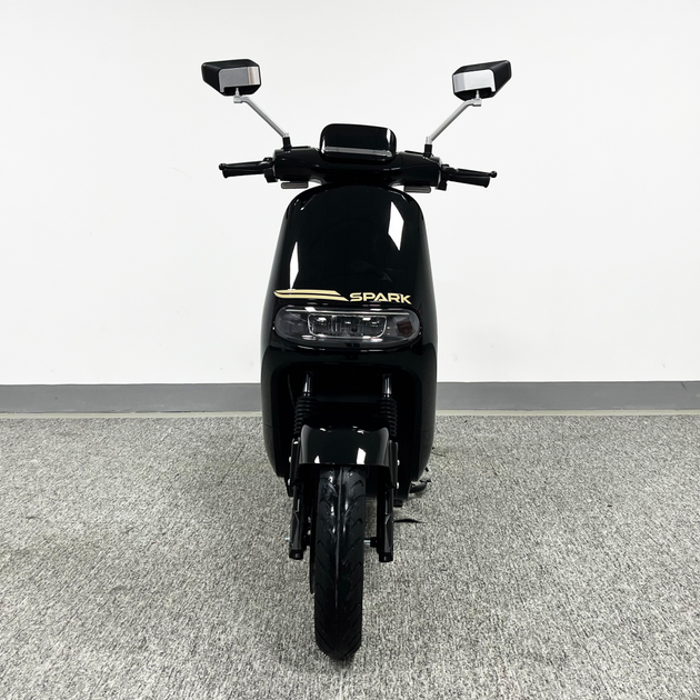 Електроскутер Spark SP1500E-3 (Чорний) - Фото 5 Електроскутер Spark SP1500E-3 (Чорний) - зображення 5
