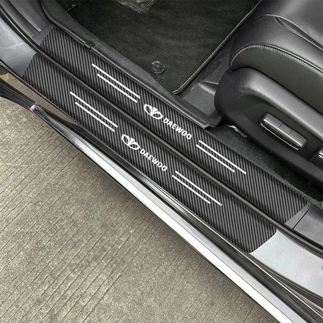 Захисна плівка накладка на пороги для DAEWOO Чорний Карбон наклейки світловідбивні написи деоо lanos 4 шт. - зображення 2