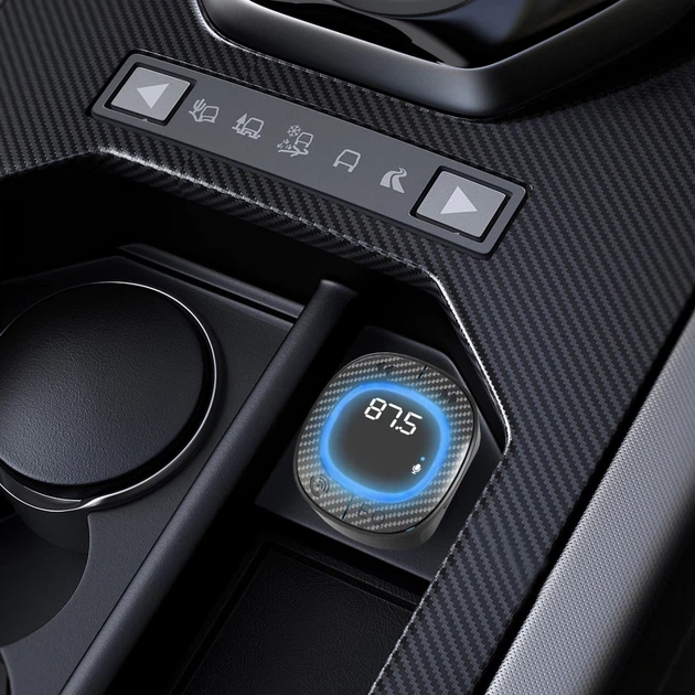 Автомобильный FM модулятор MP3 с быстрой зарядкой 3.1A и RGB подсветкой — Earldom ET-M106 Black (786273) - изображение 7