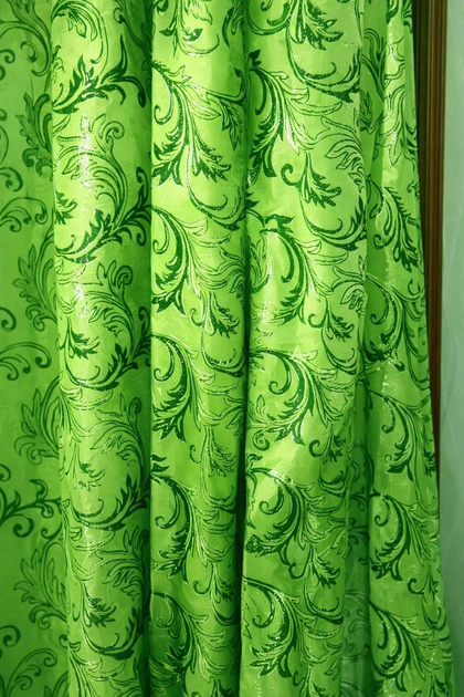 Готовые Короткие Шторы (выс 1,90 м) салатовые с рисунком (2шт по 1,45м) на кухню, балкон, террасу, веранду, беседку, на дачу - Фото 4 Готовые Короткие Шторы (выс 1,90 м) салатовые с рисунком (2шт по 1,45м) на кухню, балкон, террасу, веранду, беседку, на дачу - изображение 4