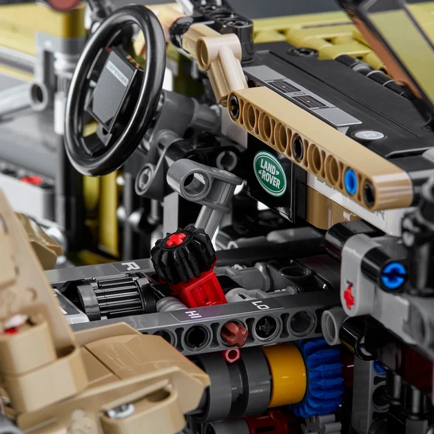 Конструктор Technic Land Rover Defender на 2573 деталей совместим с LEGO 42110 - изображение 7