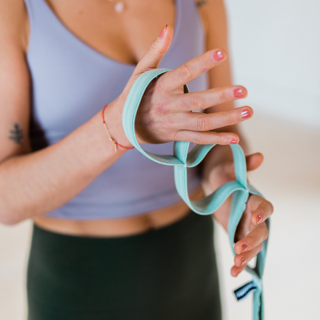 Фітнес стрічка для розтягування з петлями BLACKROLL® STRETCH BAND 100 см - Фото 3 Фітнес стрічка для розтягування з петлями BLACKROLL® STRETCH BAND 100 см - изображение 3