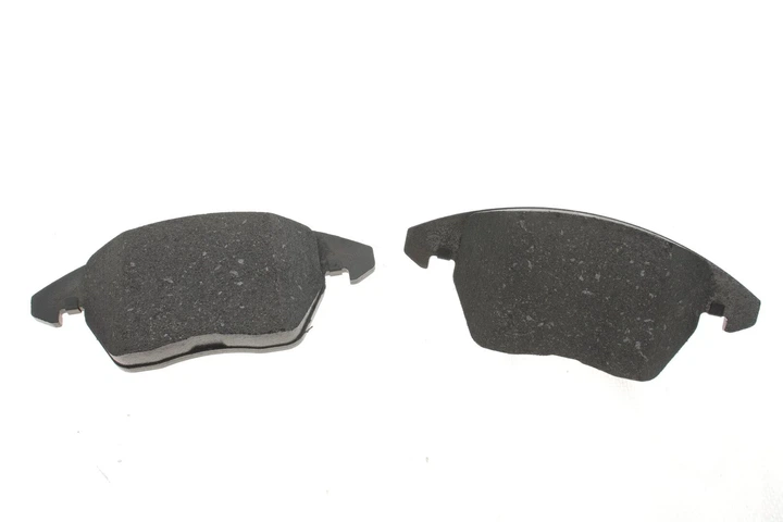 Комплект гальмівних колодок ATE 13046071842 Volkswagen Passat, Touran, Caddy, Golf, Jetta, EOS; Seat Ibiza; Skoda Octavia, Superb, Roomster, Yeti, Fabia, Rapid; Audi A3, A1 19374040, 3C0698151K, 5K0698151B - изображение 4