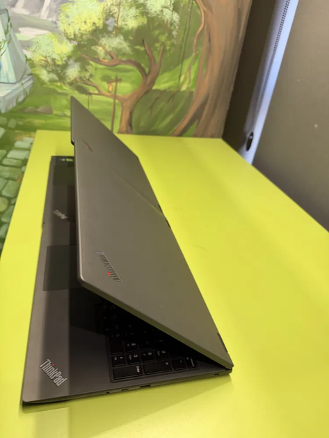 Мобільна робоча станція Lenovo ThinkPad P16v Gen2 / 16" (1920x1200) IPS / Intel Core Ultra 7 155H (16 (22) ядер по 1.4 - 4.8 GHz) / 32 GB DDR5 / 1000 GB SSD / nVidia RTX 1000 Ada, 6 GB GDDR6, 96-bit / WebCam б/в - Фото 6 Мобільна робоча станція Lenovo ThinkPad P16v Gen2 / 16" (1920x1200) IPS / Intel Core Ultra 7 155H (16 (22) ядер по 1.4 - 4.8 GHz) / 32 GB DDR5 / 1000 GB SSD / nVidia RTX 1000 Ada, 6 GB GDDR6, 96-bit / WebCam б/в - зображення 6