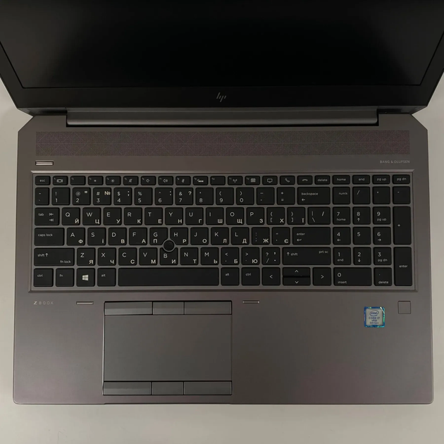 Мобільна робоча станція Б-клас HP zBook 15 G6 / 15.6" (1920x1080) IPS / Intel Core i7-9850H (6 (12) ядер по 2.6 - 4.6 GHz) / 32 GB DDR4 / 128 GB SSD + 500 GB HDD / nVidia Quadro T1000, 4 GB GDDR5, 128-bit / Fingerprint / WebCam / HDMI б/в + Подарунок - зображення 4
