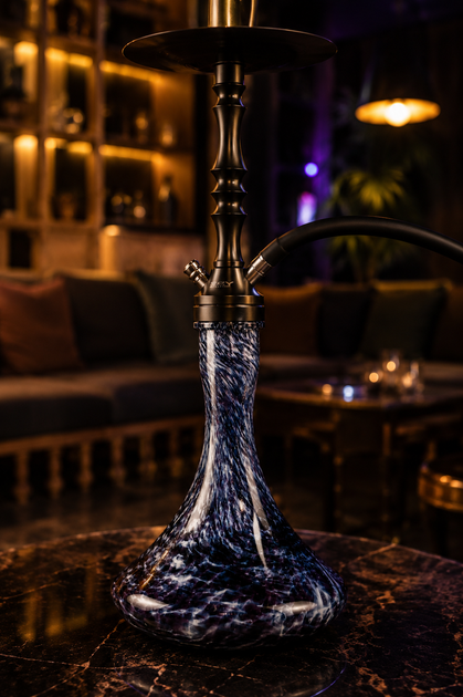 Колба Sky Hookah Craft Скай Хука Крафт для кальяна 27 см ударопрочное стекло 1.8 литра под уплотнитель черно-белая крошка - Фото 4 Колба Sky Hookah Craft Скай Хука Крафт для кальяна 27 см ударопрочное стекло 1.8 литра под уплотнитель черно-белая крошка - изображение 4