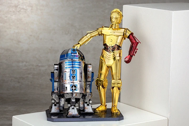 Металевий 3D конструктор "Star Wars C-3PO & R2-D2", Metal Earth, MMG276 - Фото 8 Металевий 3D конструктор "Star Wars C-3PO & R2-D2", Metal Earth, MMG276 - изображение 8