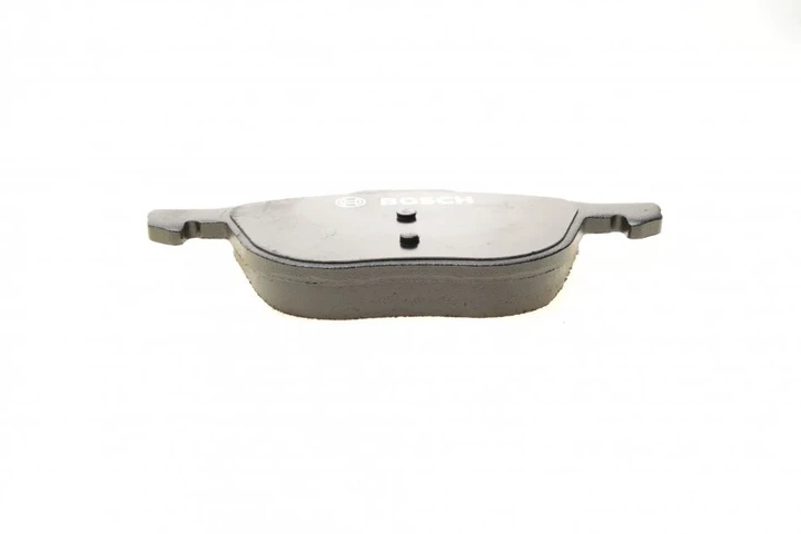 Колодки гальмові BOSCH 0986495215 Ford Focus, Kuga, C-Max, Transit, Connect, Ecosport; Volvo V40, V50, C30, S40, C70; Mazda 3, 5 BPYK3323ZC9C, BPYK3323ZC, BPYK3323ZA9C - зображення 2