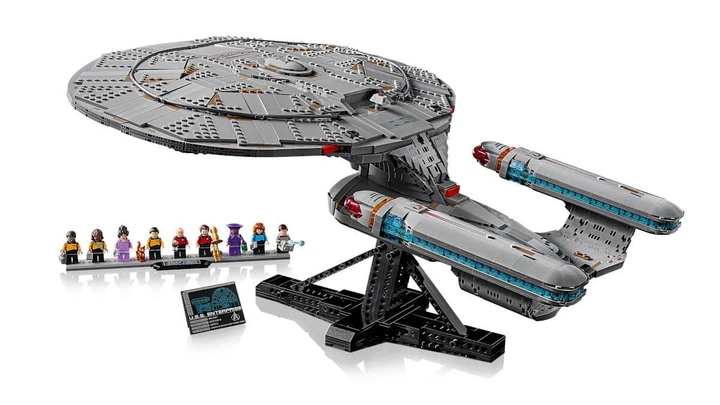 Конструктор LEGO ICONS Star Trek: U.S.S. Enterprise NCC-1701-D™ 3600 деталей (10356) - зображення 5